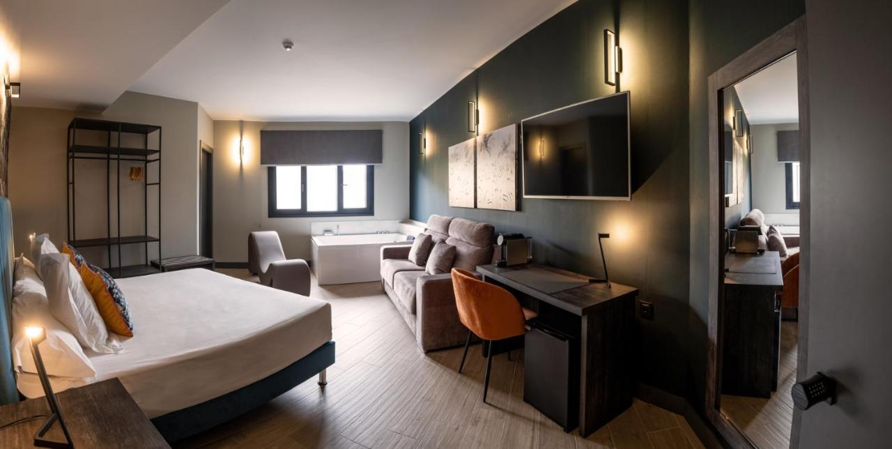 Hotel Gilmar Orellana La Vieja Εξωτερικό φωτογραφία